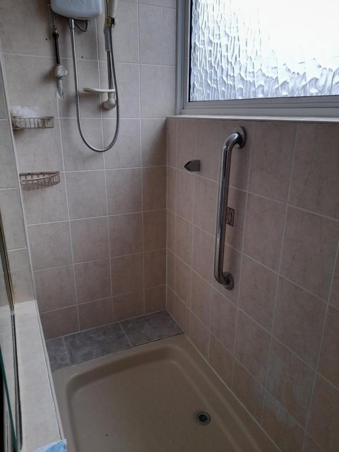 Comfort House Havant Bagian luar foto